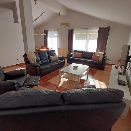 Apartman Debora Sa Privatnim Bazenom Pola Esterno foto