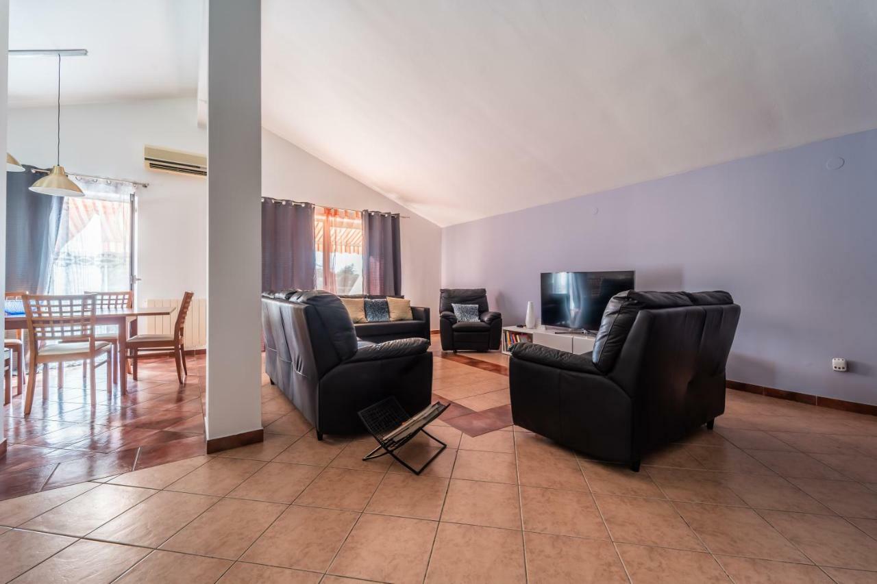 Apartman Debora Sa Privatnim Bazenom Pola Esterno foto